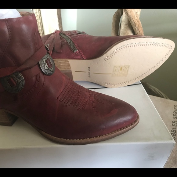 Dolce Vita Harness Boot - Picture 7 of 7